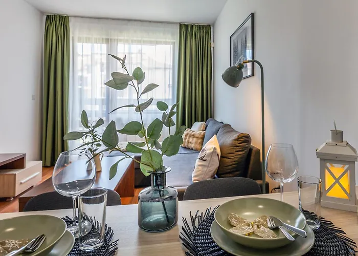 Alpine Escape Apartment *