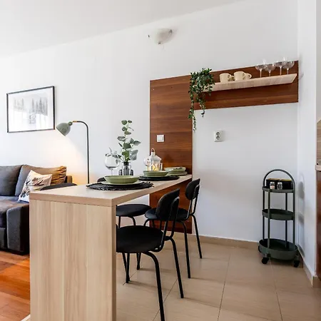 Alpine Escape Apartment