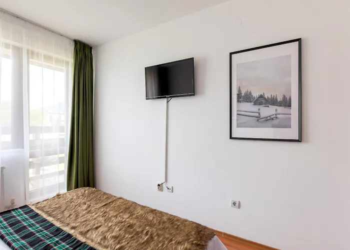 Alpine Escape Apartment *